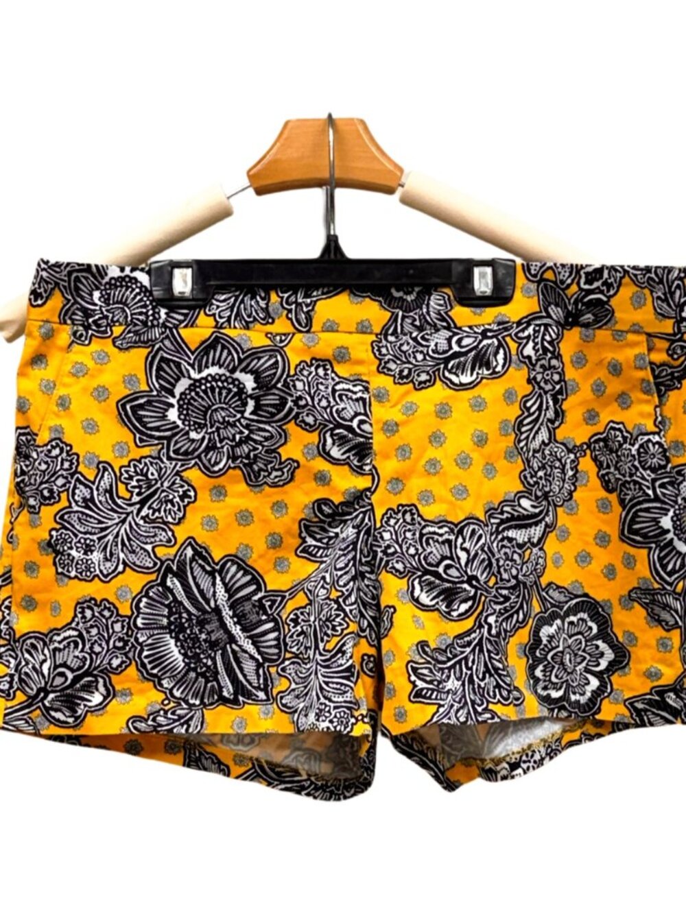 Express Floral Tailored Shorts Structured Pockets Flattering  Comfortable